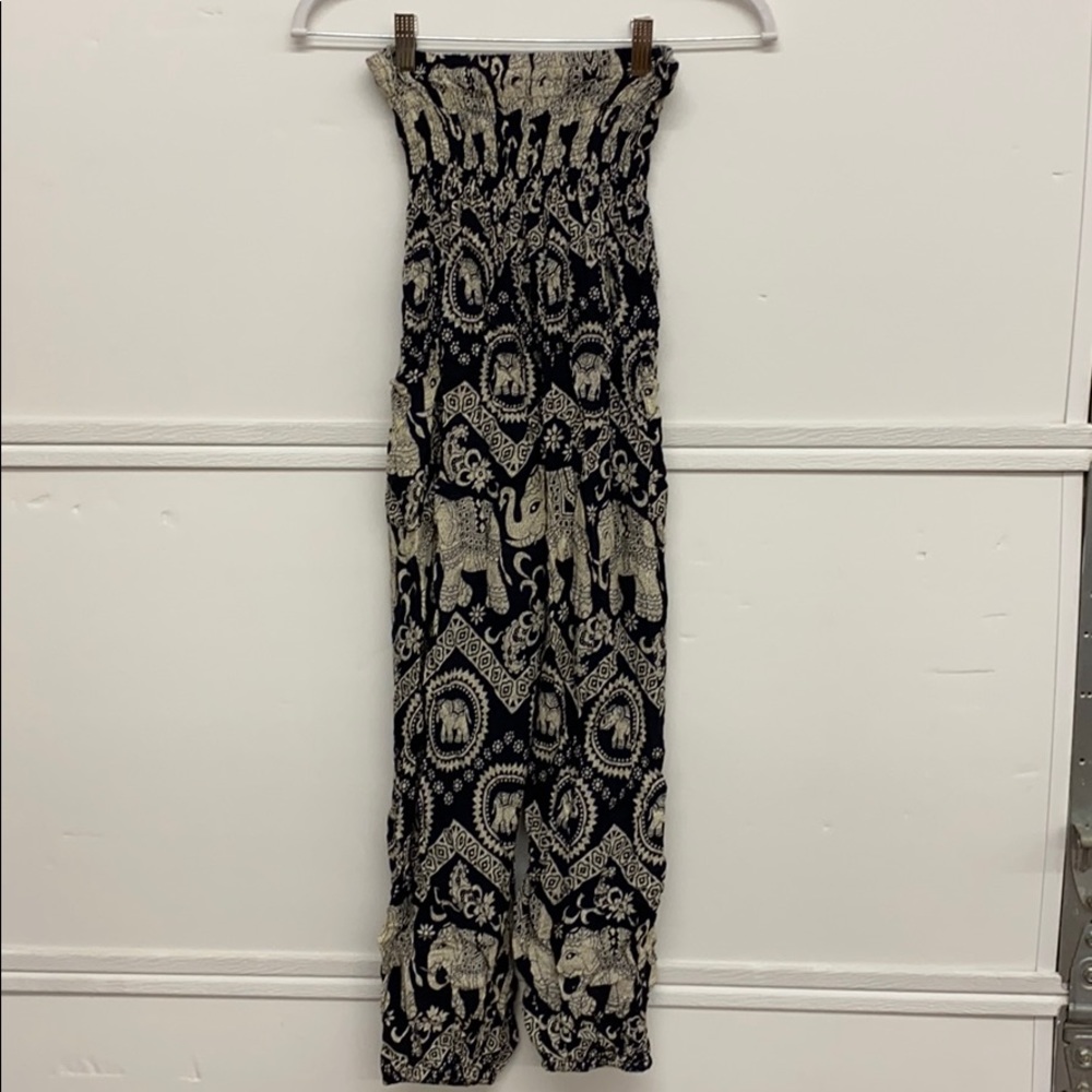 Genie pants with elephants